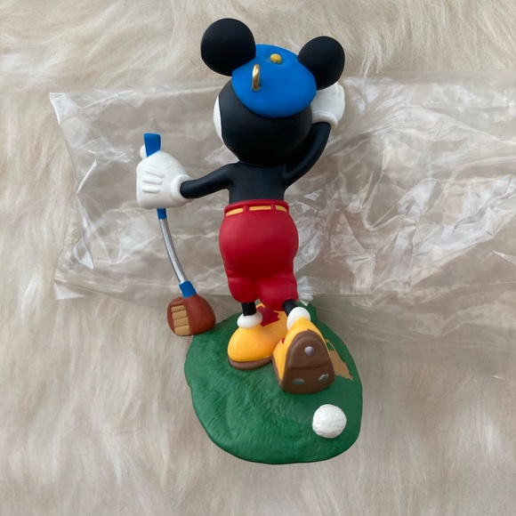 Hallmark Disney Ornament Mickeys Long Shot - Picture 5 of 5